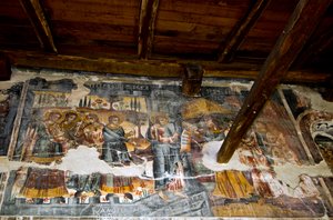Innenraum der Kirche St. Maria, Leusa, Albanien